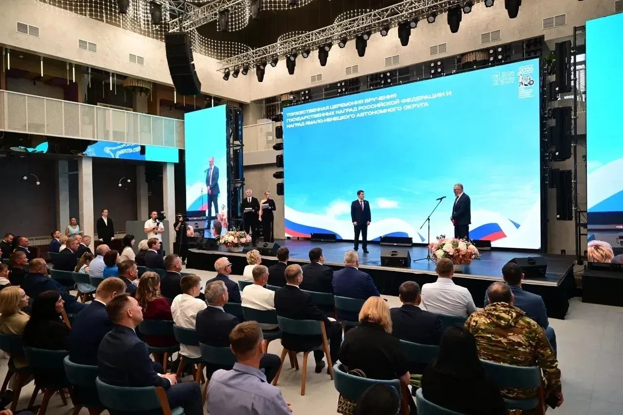 Гордость Нового Уренгоя! Сегодня губернатор Дмитрий Артюхов вручил высокие государствен...