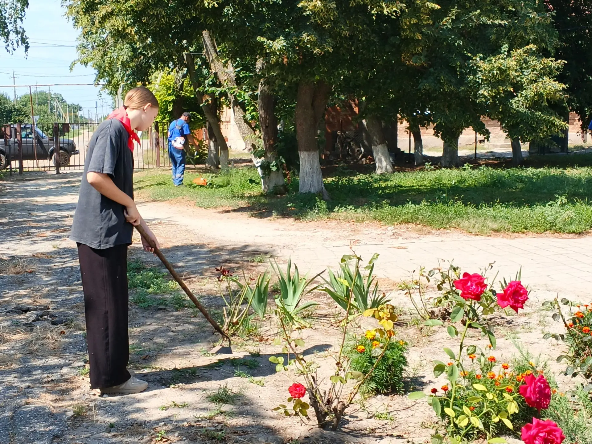 🌞Чистота начинается со школьного двора🌞