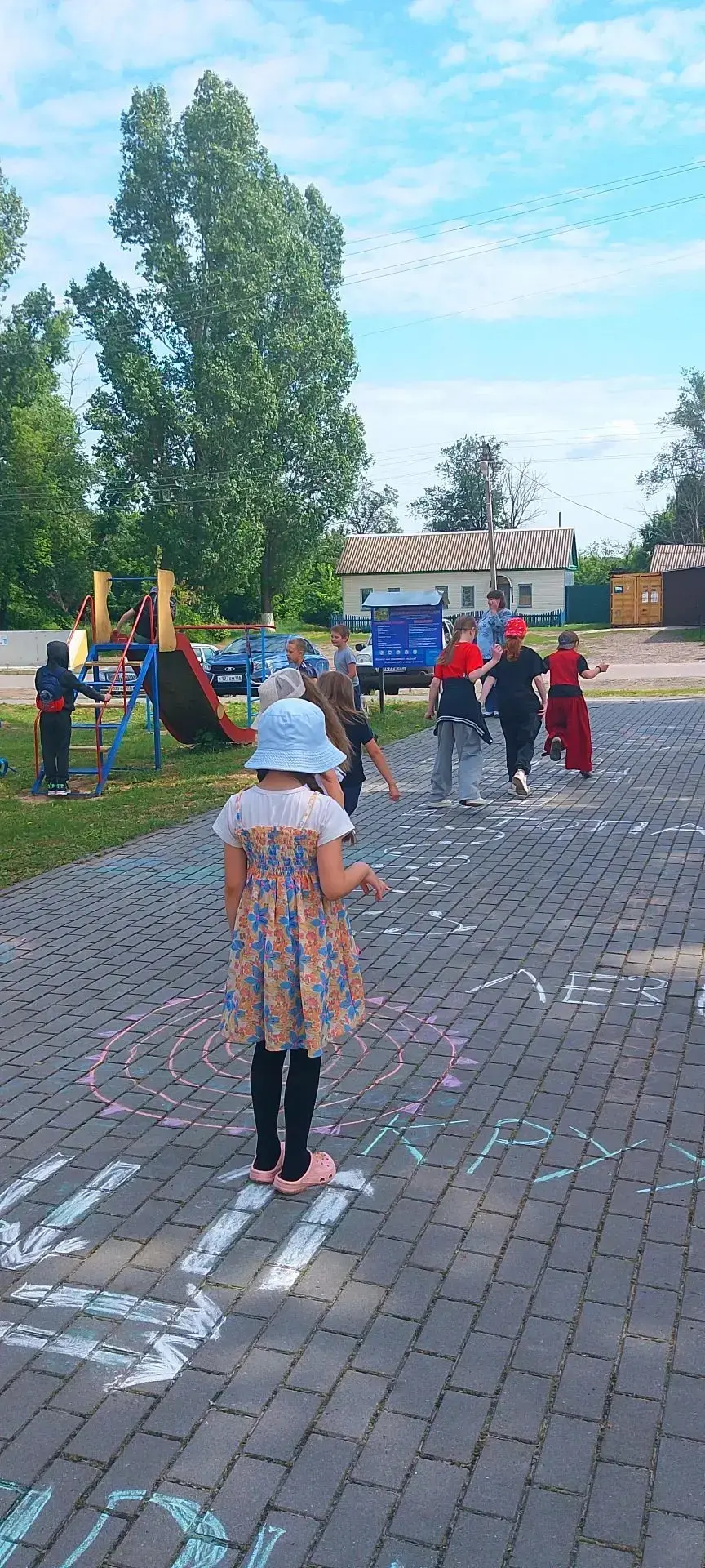 «Радуга» знаний и красок: второй день в лагере посвятили малой родине 🌈