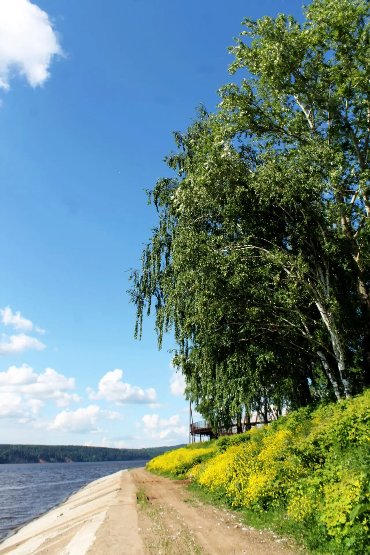 С добрым утром, наши подписчики! ☀️

⚡️Сегодня в Осе:
днем +24, ночью +16, ожидается гроза.

🎉13 ию