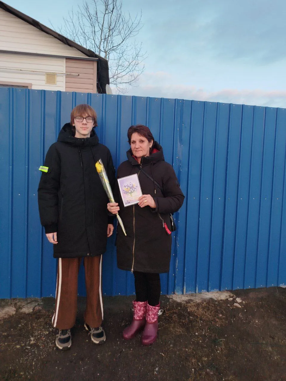 В преддверии Международного женского дня 8 марта волонтеры Староивановской школы и перв...