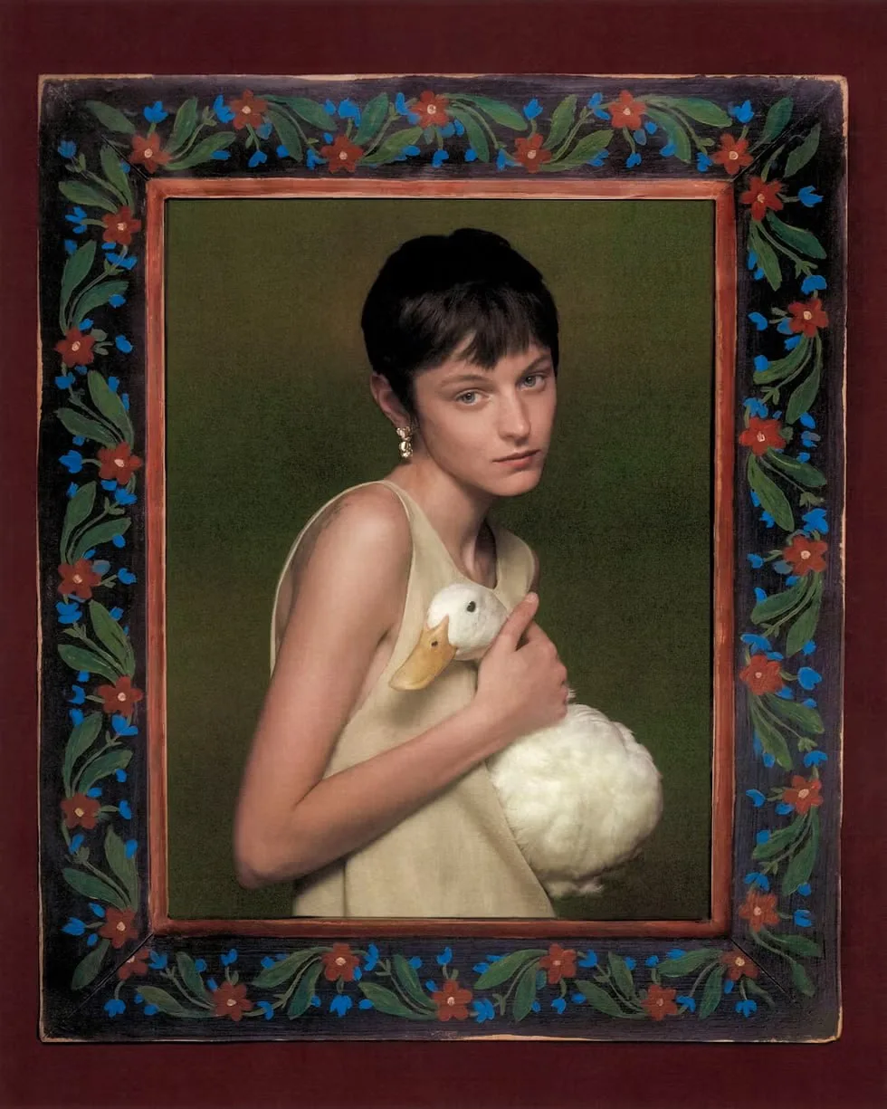 КРАСИВО: Эмма Коррин («Дэдпул и Росомаха», «Корона») в новом номере Harper’s Bazaar ❤️
