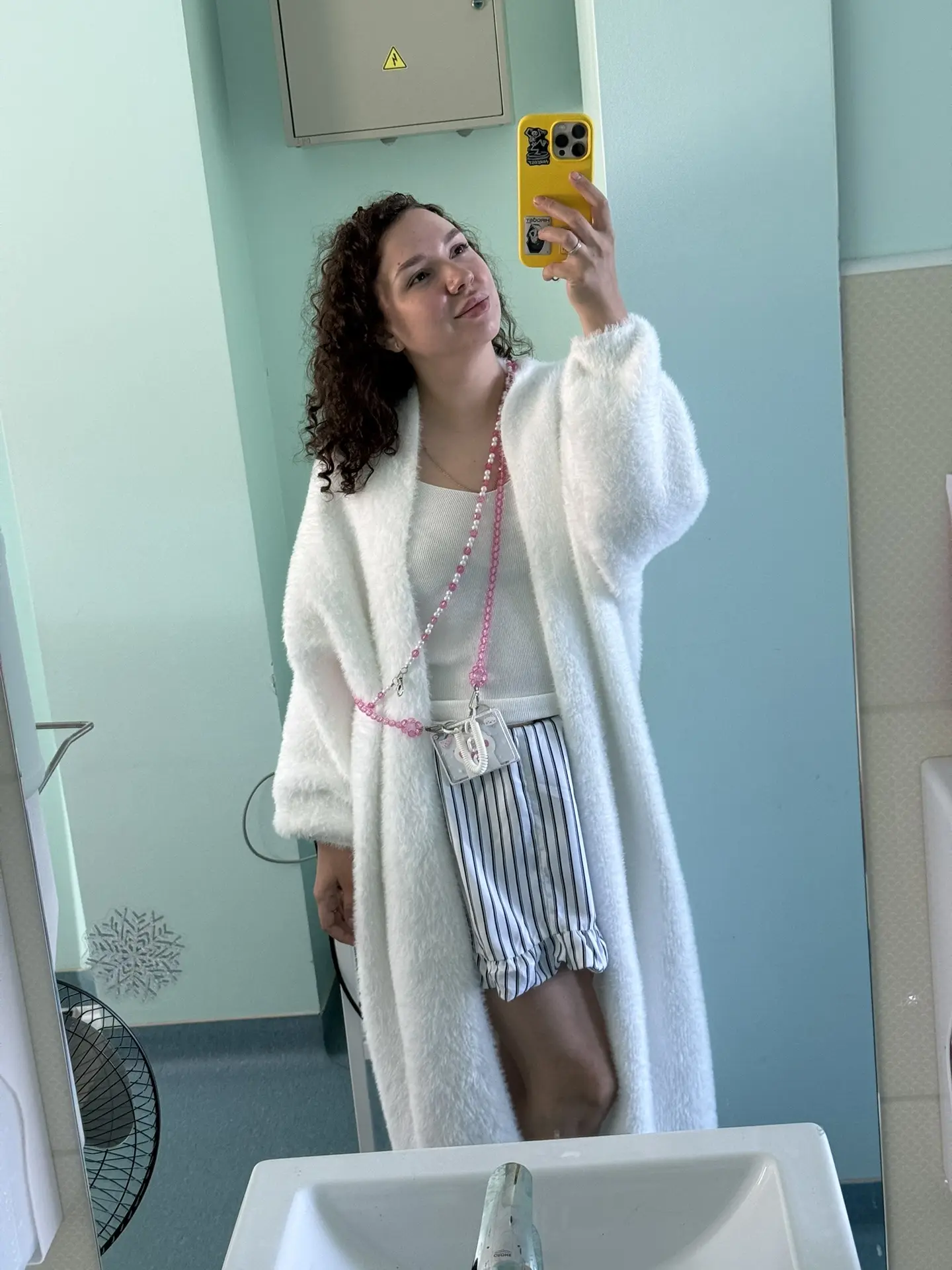 У меня сегодня 
white look 👻