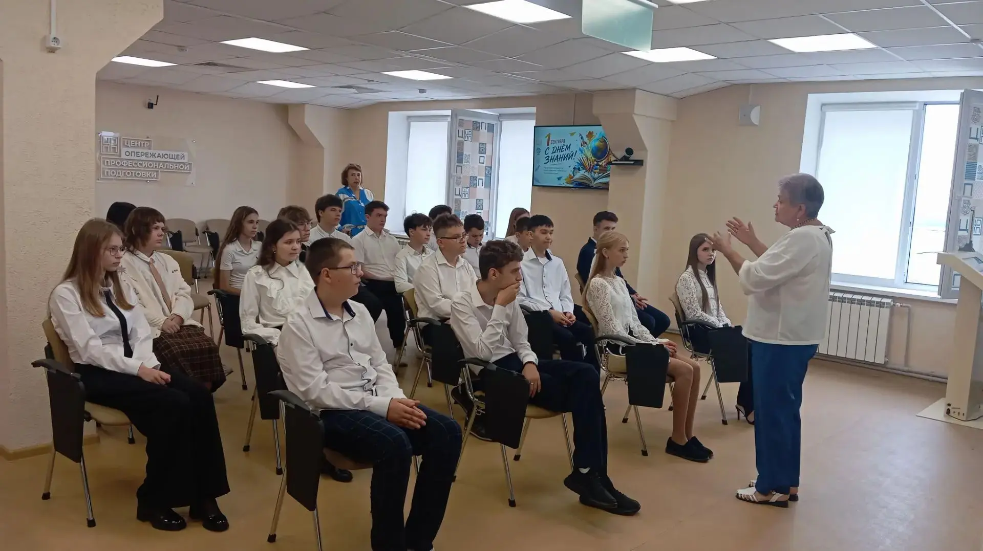 📍1 сентября  обучающиеся 9А класса (классный руководитель Добрина И.Я.)  посетили «Ден...