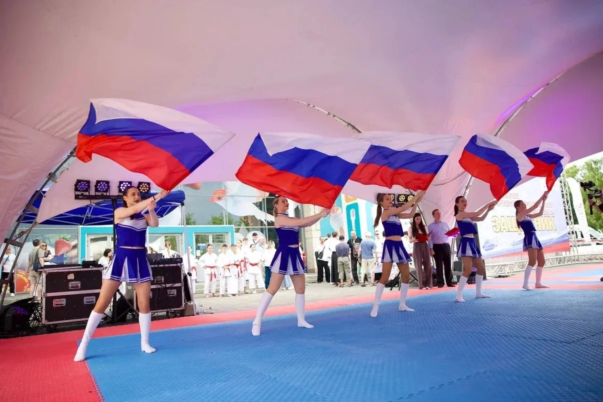 🇷🇺 День России отпраздновали на флагманской площадке «Лето в Москве» в ТиНАО 

В День России на фл