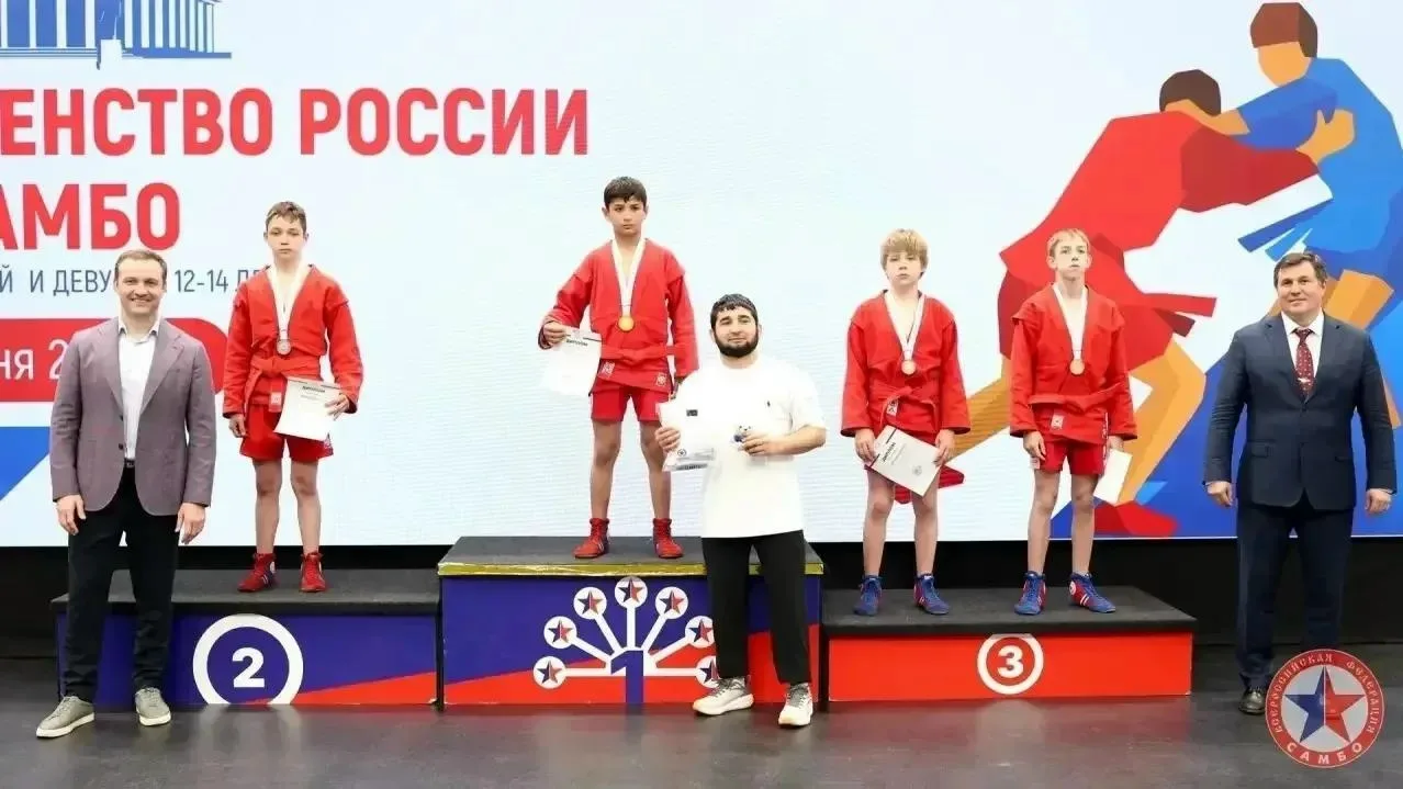 🥉Энгельсский атлет занял третье место на Первенстве России по самбо 

В Уфе прошло Первенство Росси