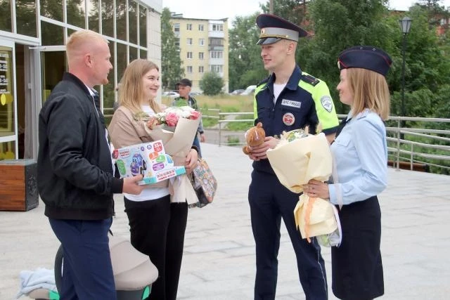 ГАИ срочно довезли роженицу до перинатального центра 🚓👶 
 
6 июля на перекрестке Воскресенской и Т