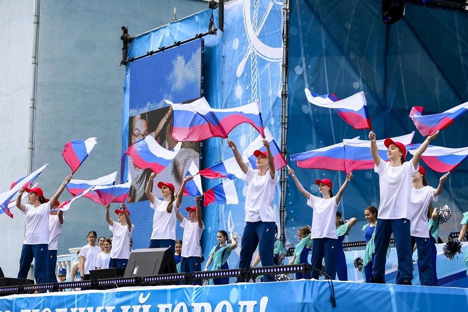 🇷🇺12 июня Находка отметит главный государственный праздник — День России

В этот день на набережно