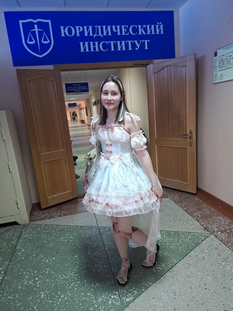 В университет — как на праздник: красиво, бодро и с настроем покорять этот день! 😎✨