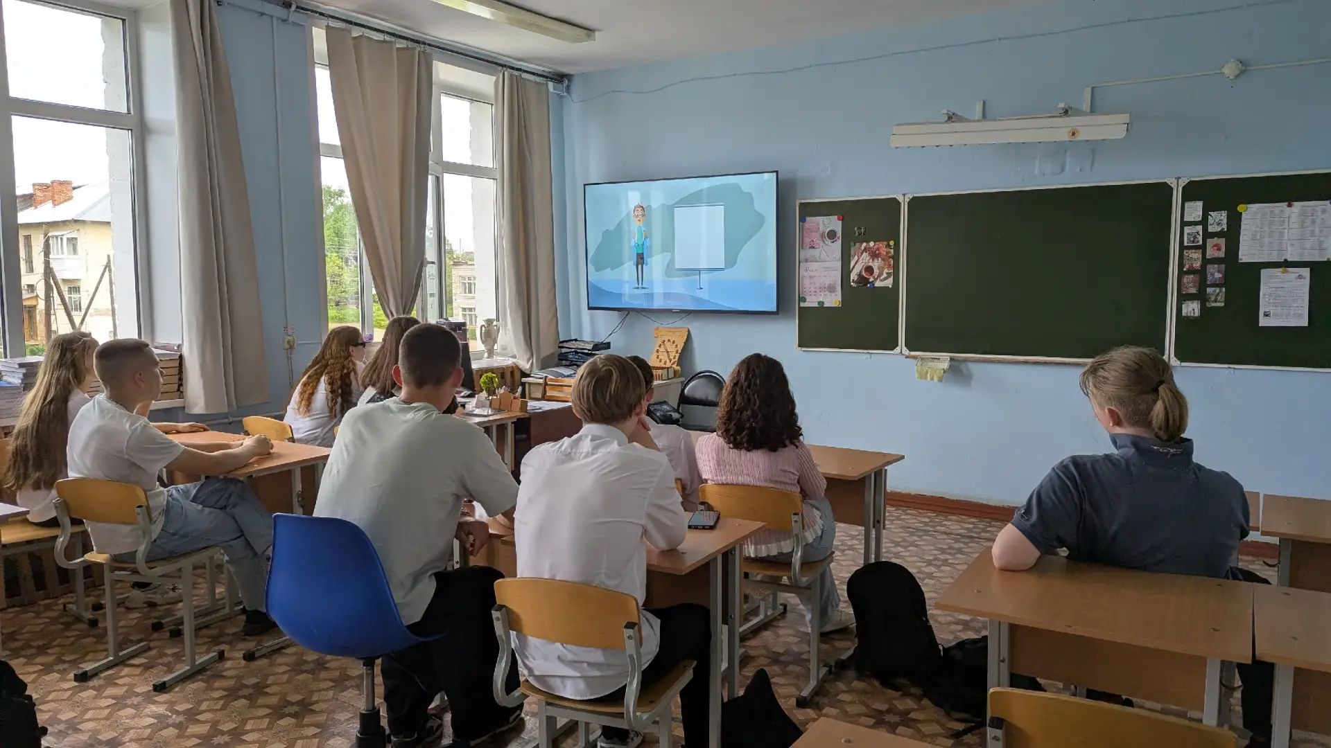 Безопасность превыше всего: в школе прошли предканикулярные инструктажи
Перед стартом долгожданных л