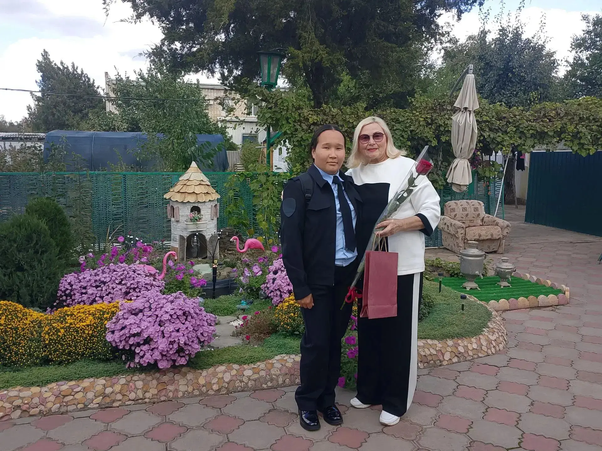 🍂📚 Накануне Дня учителя обучающиеся  кадетского 8"б" класса МКОУ «Городовиковская мно...