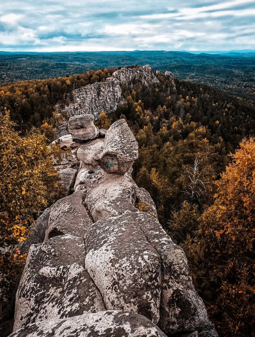 Аракульский Шихан 🍂🍂  🏠Детский Екатеринбург #places_detiekb  Гора Аракуль, высота над уровнем моря –