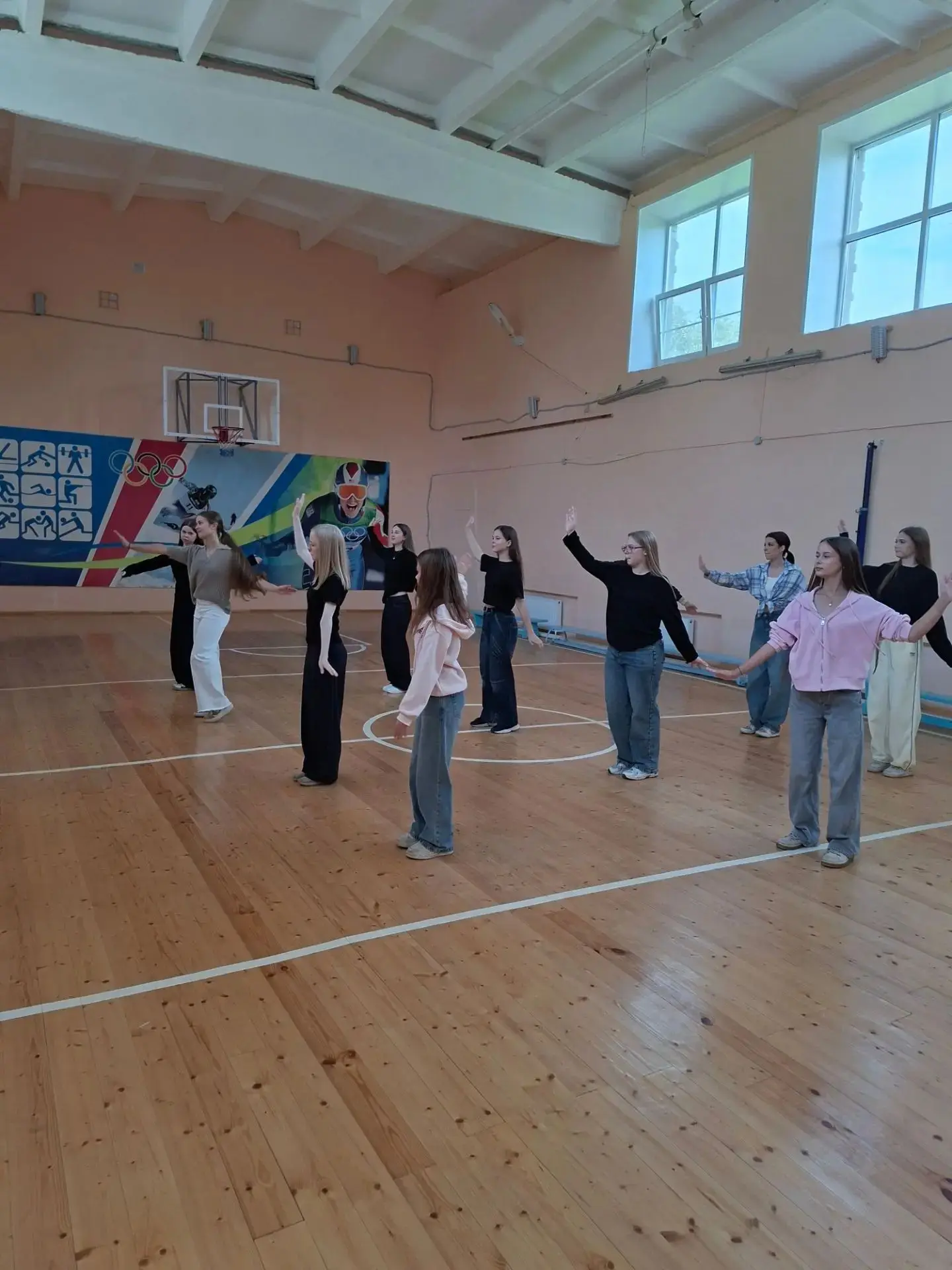 🎯 Старт дан! У 11-х классов — боевой настрой. Первый звонок уже на пороге. Покажем, чт...