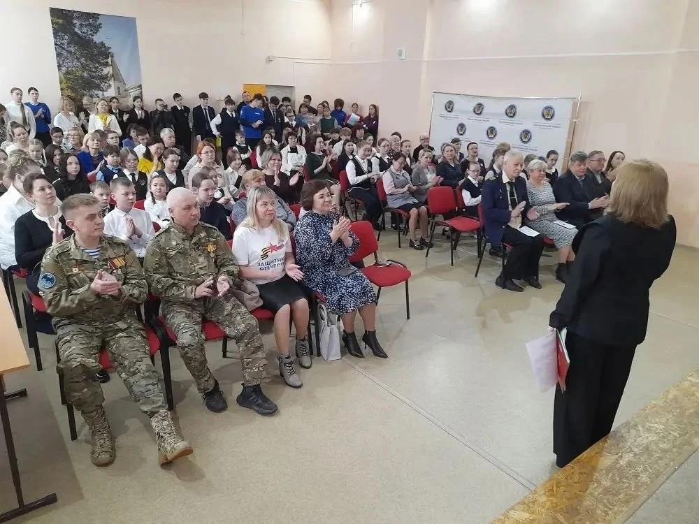 👩‍🎓В Звениговском лицее состоялась Вторая межрегиональная научно-практическая конференция «Открой на