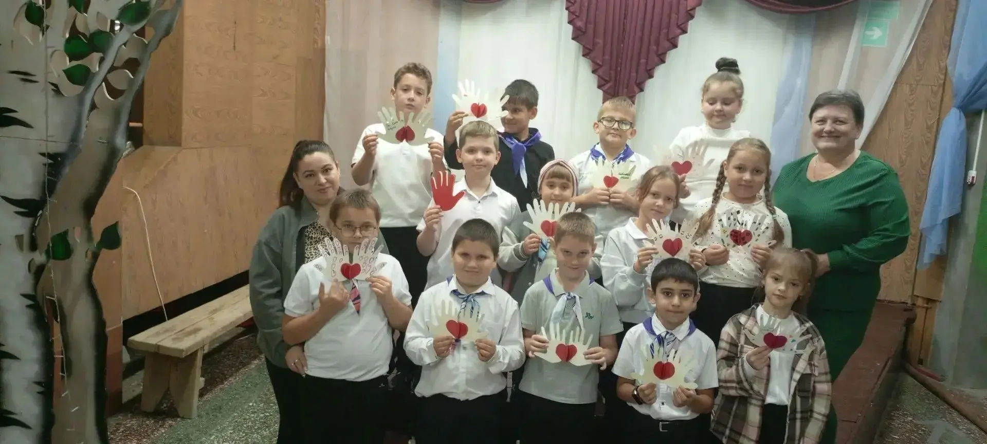 В Шаумяновском сельском Доме культуры прошел трогательный мастер-класс «Спасибо за тепл...