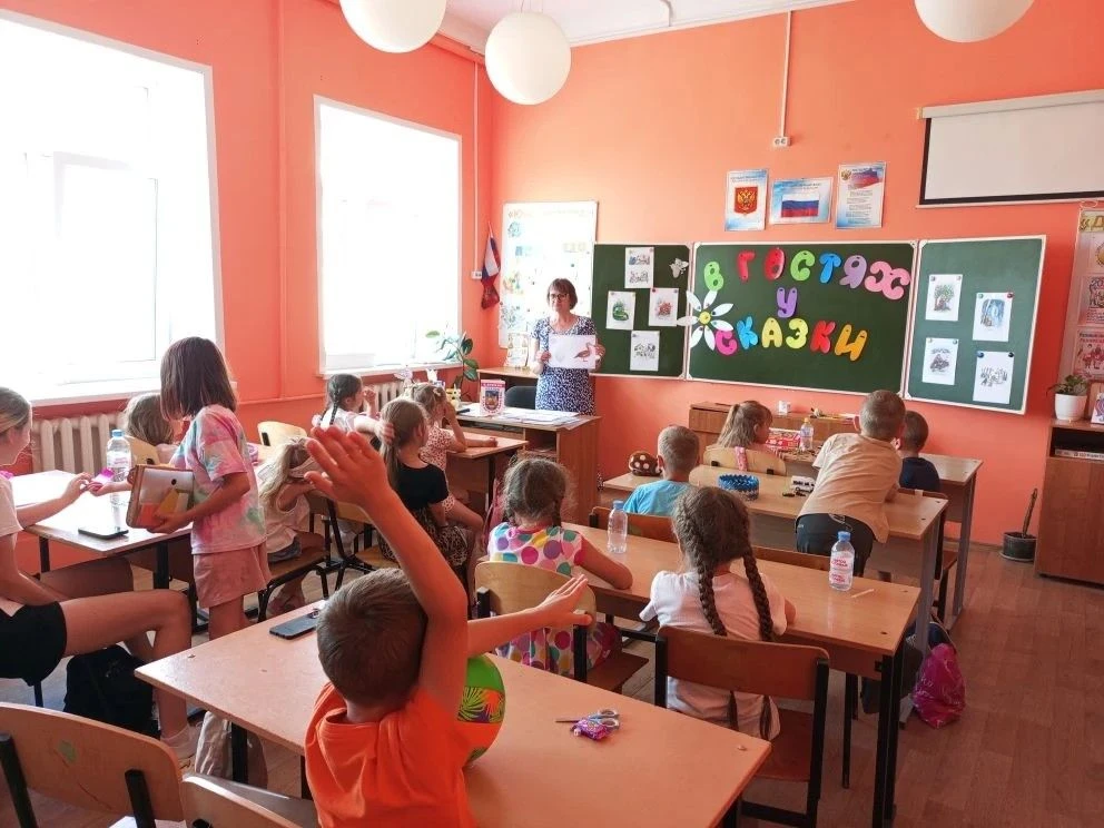 Сегодня в летнем лагере «Гармония» многофункционального центра «Стратегия творчества» состоялся долг
