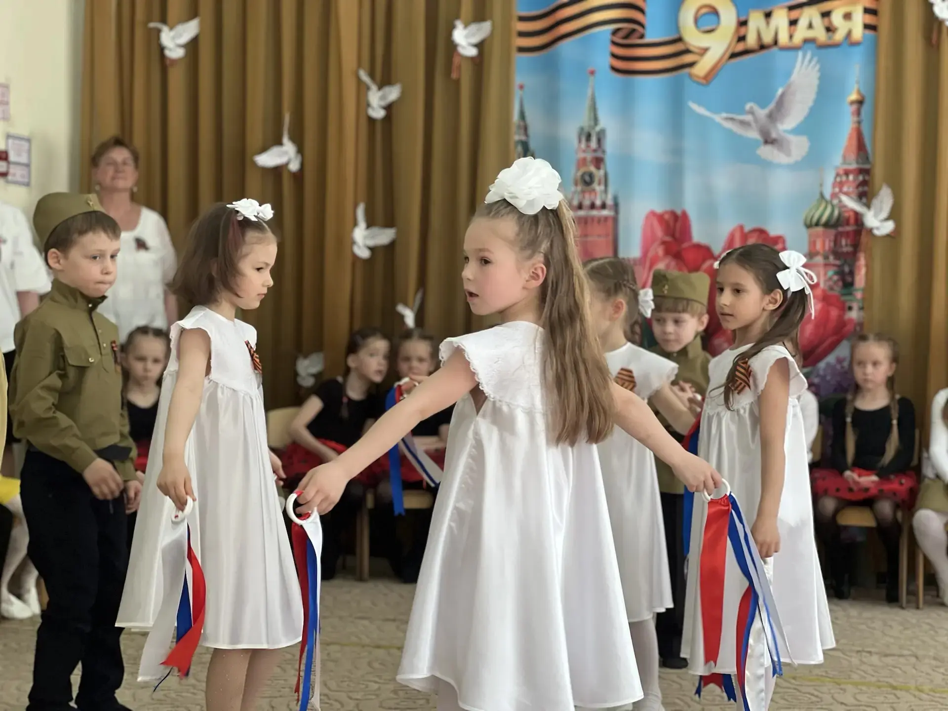🕯 День Победы  ✨ В дошкольном отделении прошло музыкальное мероприятие, посвящённое Дню Победы. Дети