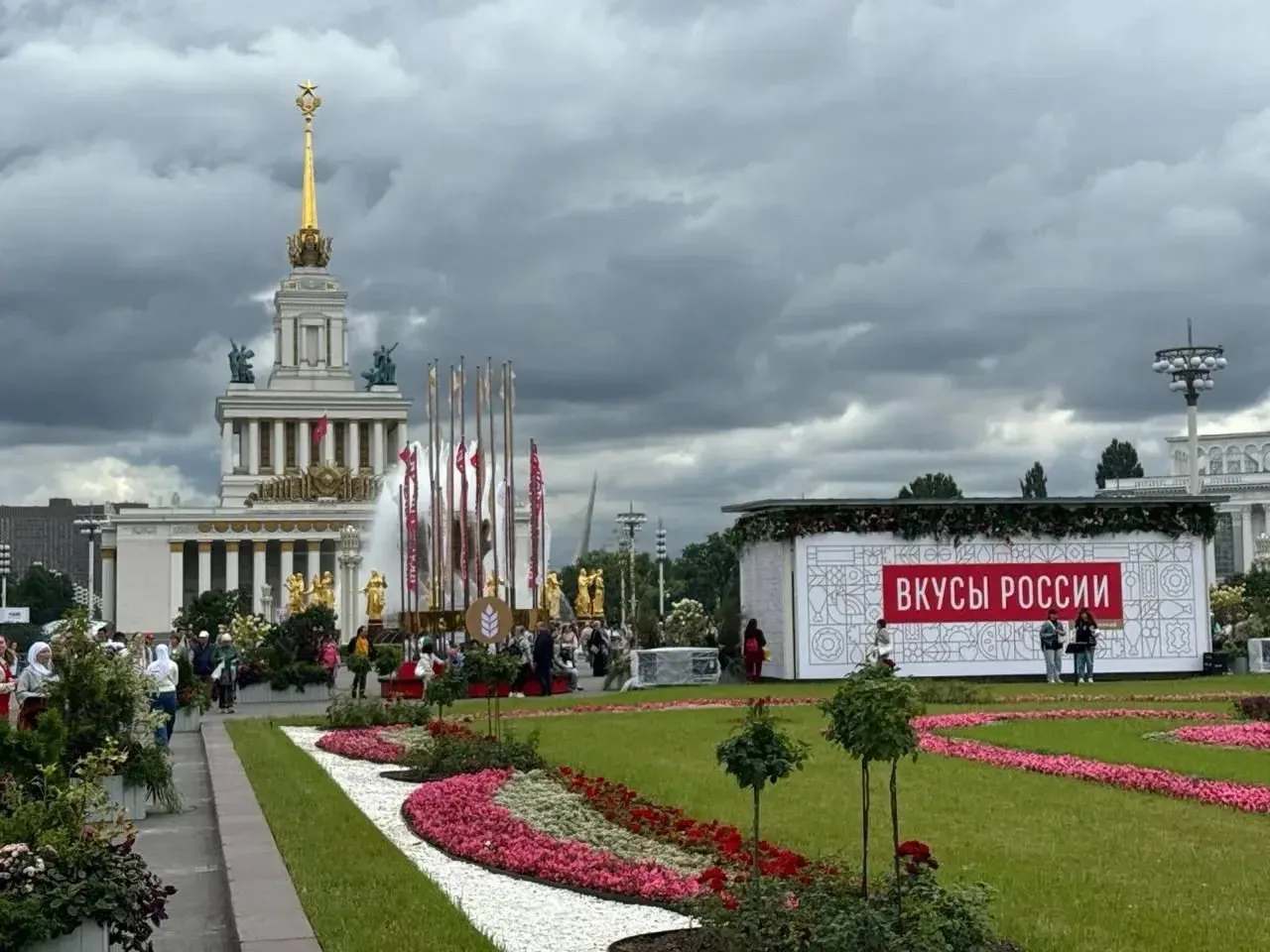 🗺️ Пять лет на гастрономической карте страны: Ямал на юбилейном фестивале «Вкусы России»