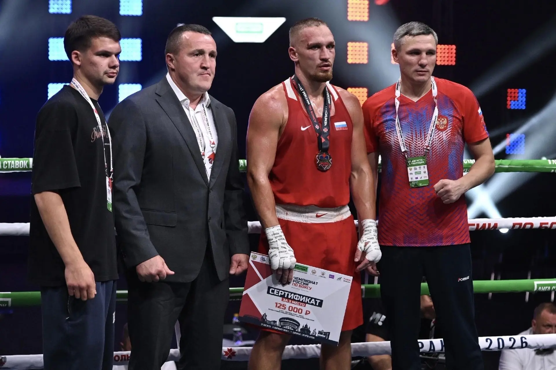 Не бронза. Денис Козлов пробился в финал!