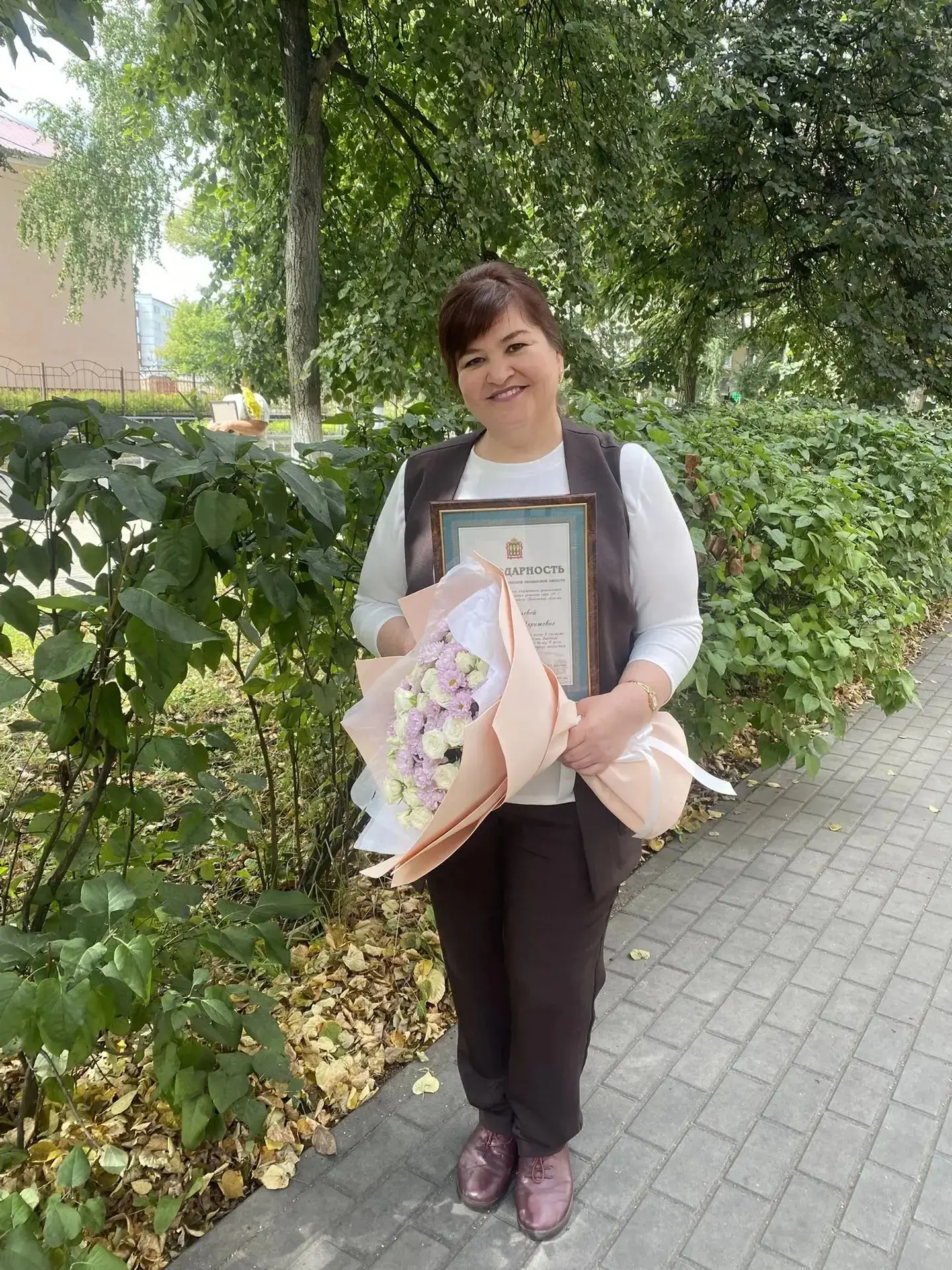 Поздравляем методиста  нашего детского сада (ул. Дружбы, 44),Юмаеву Эльмиру Фяритовну, ...