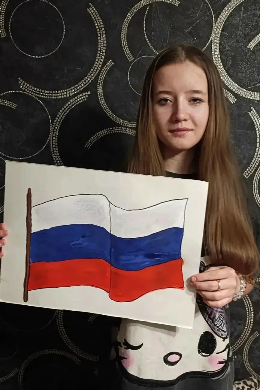 В преддверии 22 августа-  дня флага России- старшеклассники решили предложить интересну...