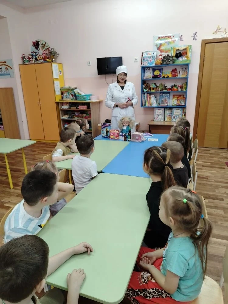 В рамках образовательной программы средней группы "Ромашка" сегодня состоялось занятие по ознакомлен