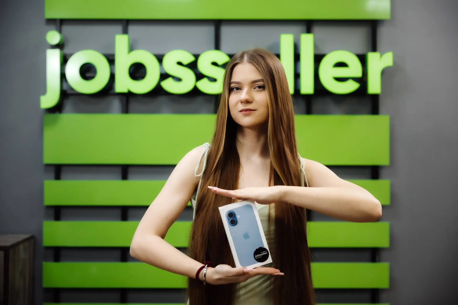 ✅Новая оригинальная техника Apple

iPhone 17e 
17e 256GB Black 49500
17e 256GB White 47000
17e 256GB