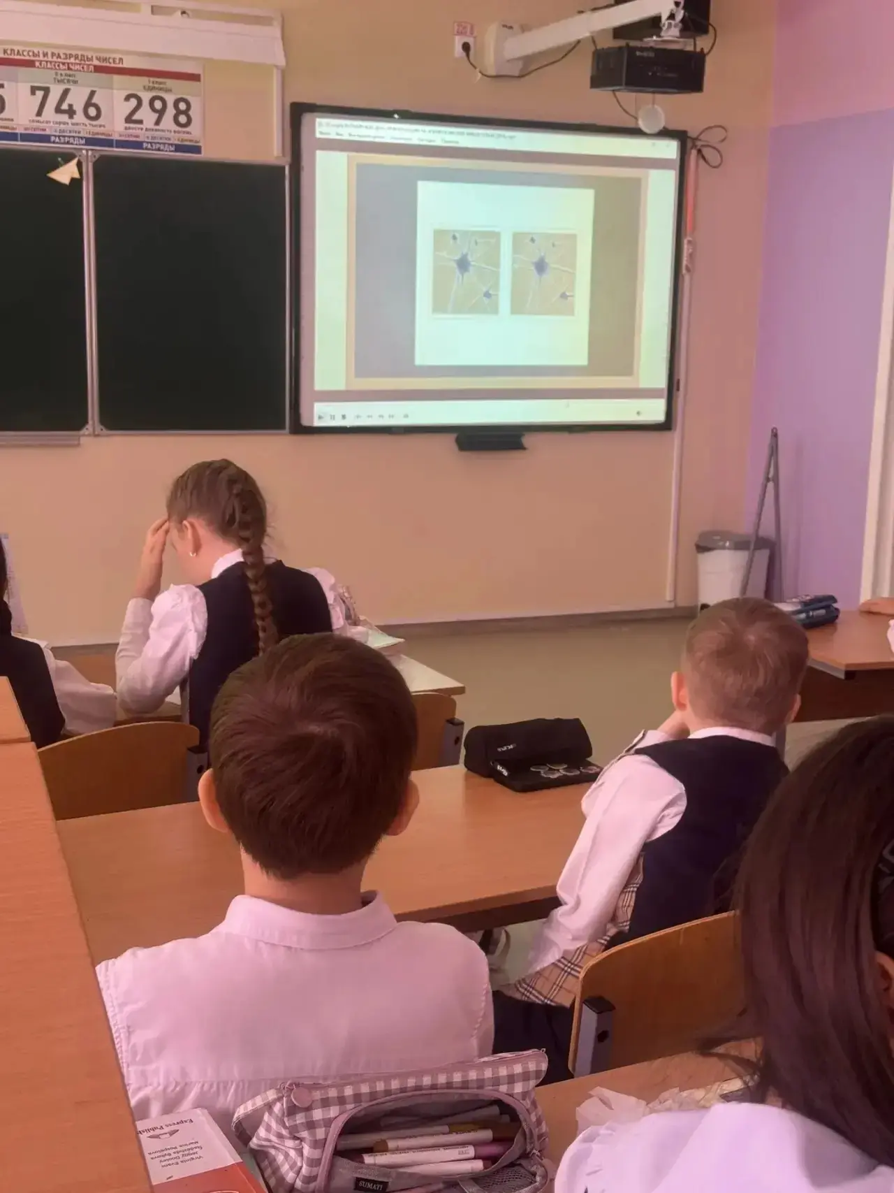 ✨ Мы против барьеров! ✨  🙌 26 марта 2026 года в МАОУ СОШ №6 г. Южно-Сахалинска отметили День борьбы 