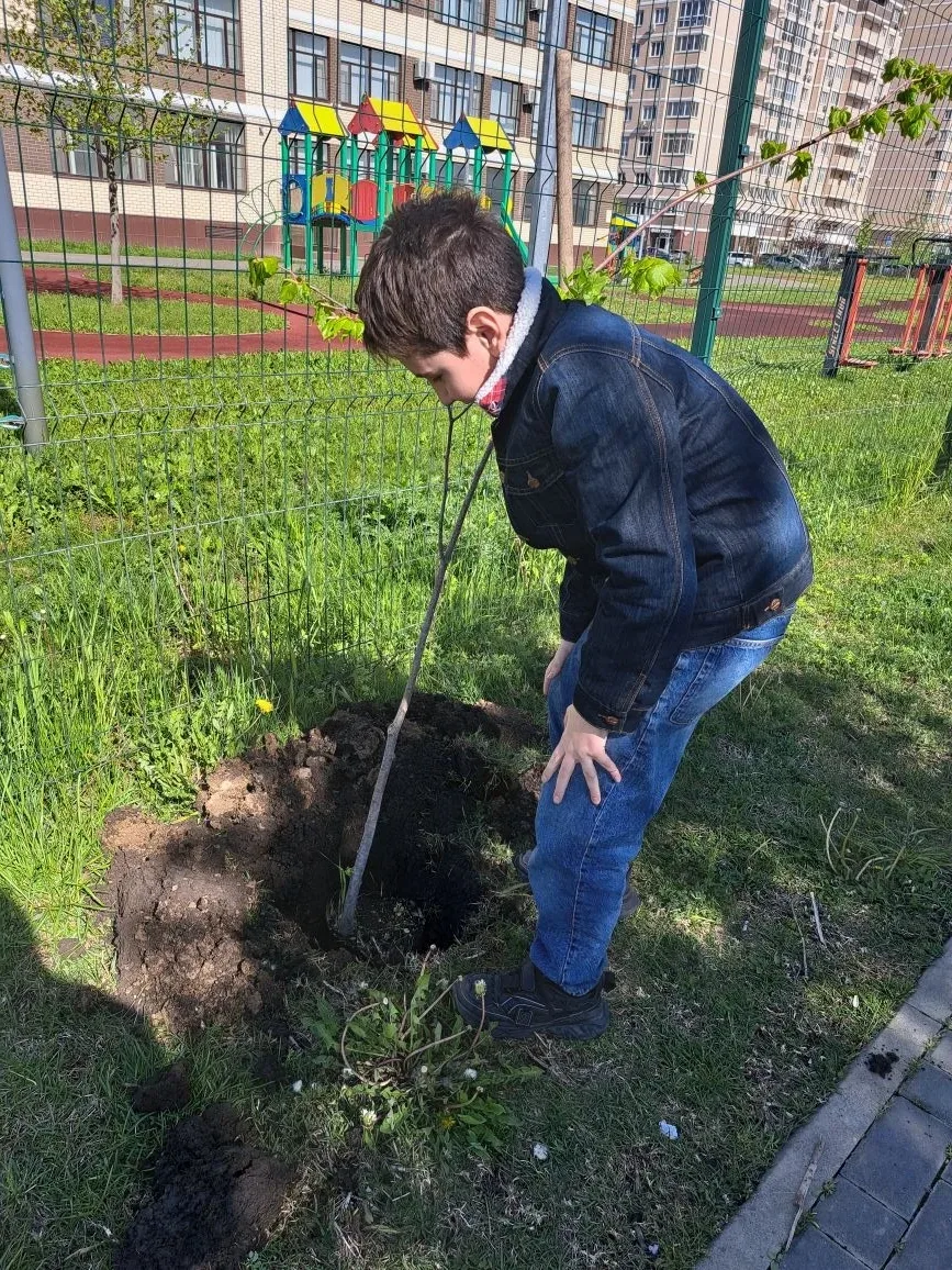 ✨✨В нашей школе  есть замечательная традиция: каждую весну ученики  вместе со своими классными руков