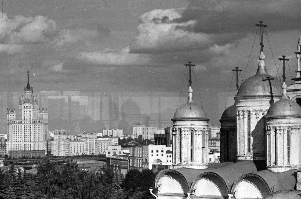 Друзья, в нашей рубрике #ГКД65, посвящённой юбилею Кремлёвского дворца, мы уже показывали архивные ф