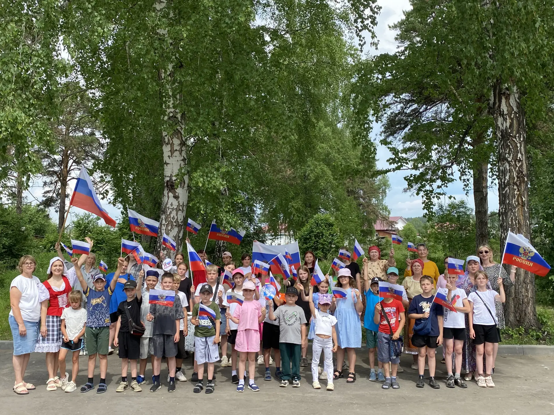 12 июня  в рамках Года единства народов России и в честь Дня России сотрудники Колмогоровской модель