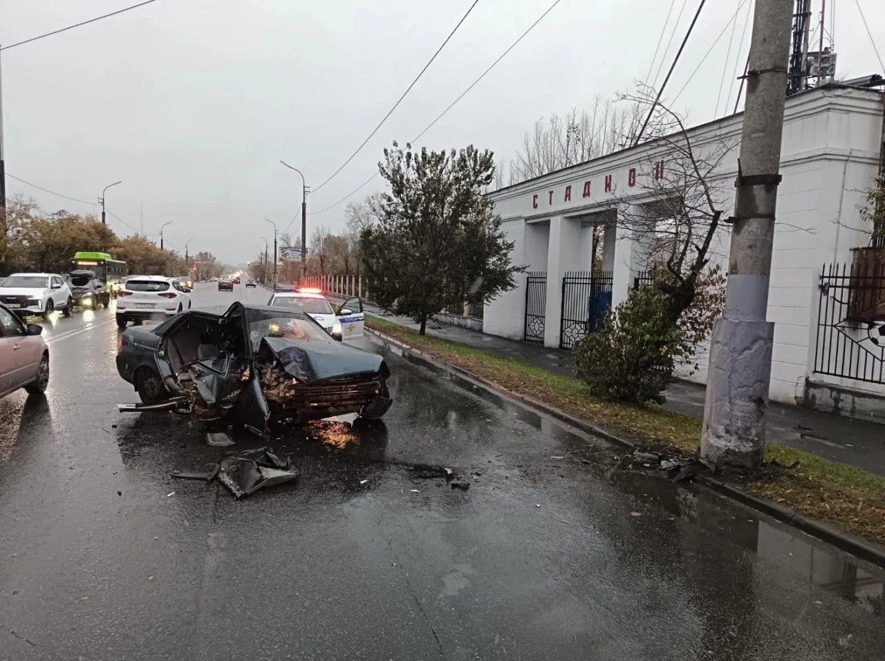 20-летний водитель уснул за рулем. 16-летняя пассажирка в реанимации