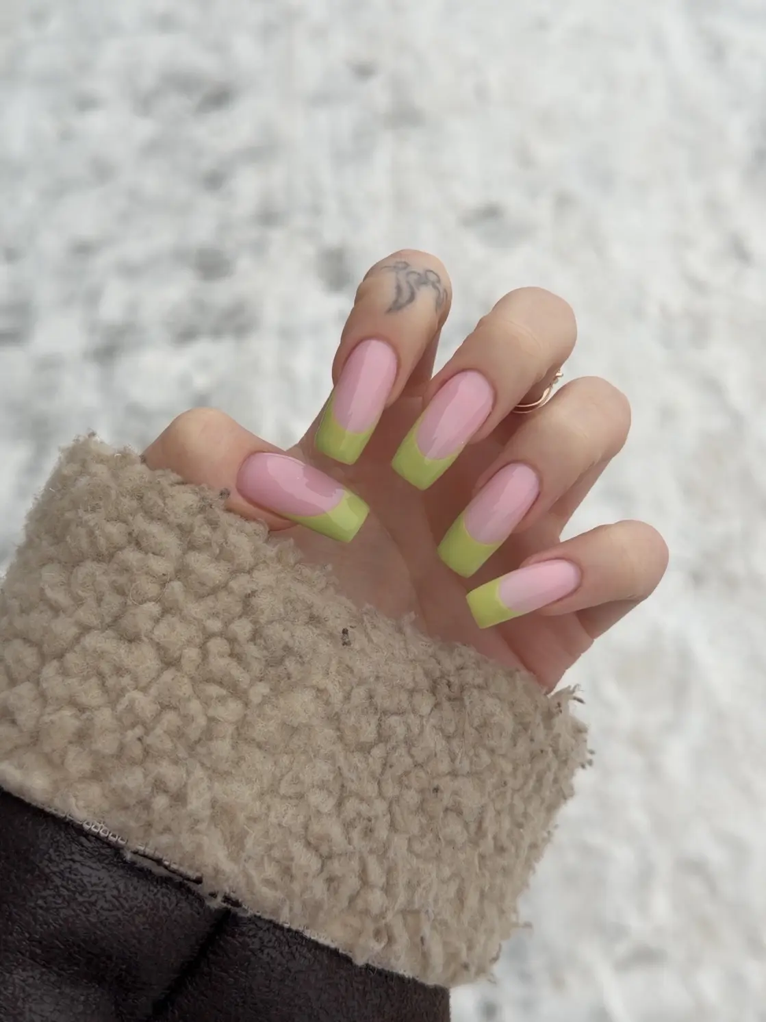 Сделала новые ногти 💅🏻
