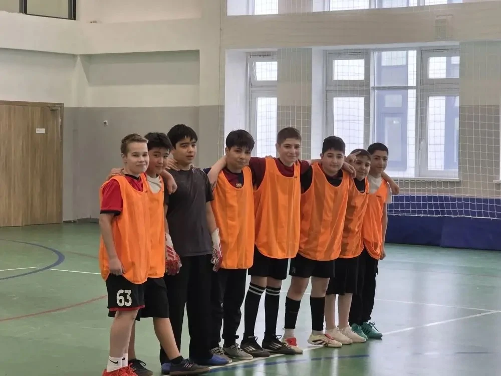 ⚽ Каникулы с пользой!  Каникулы — не время сидеть на месте! Сегодня в МАОУ «Образовательный центр «У