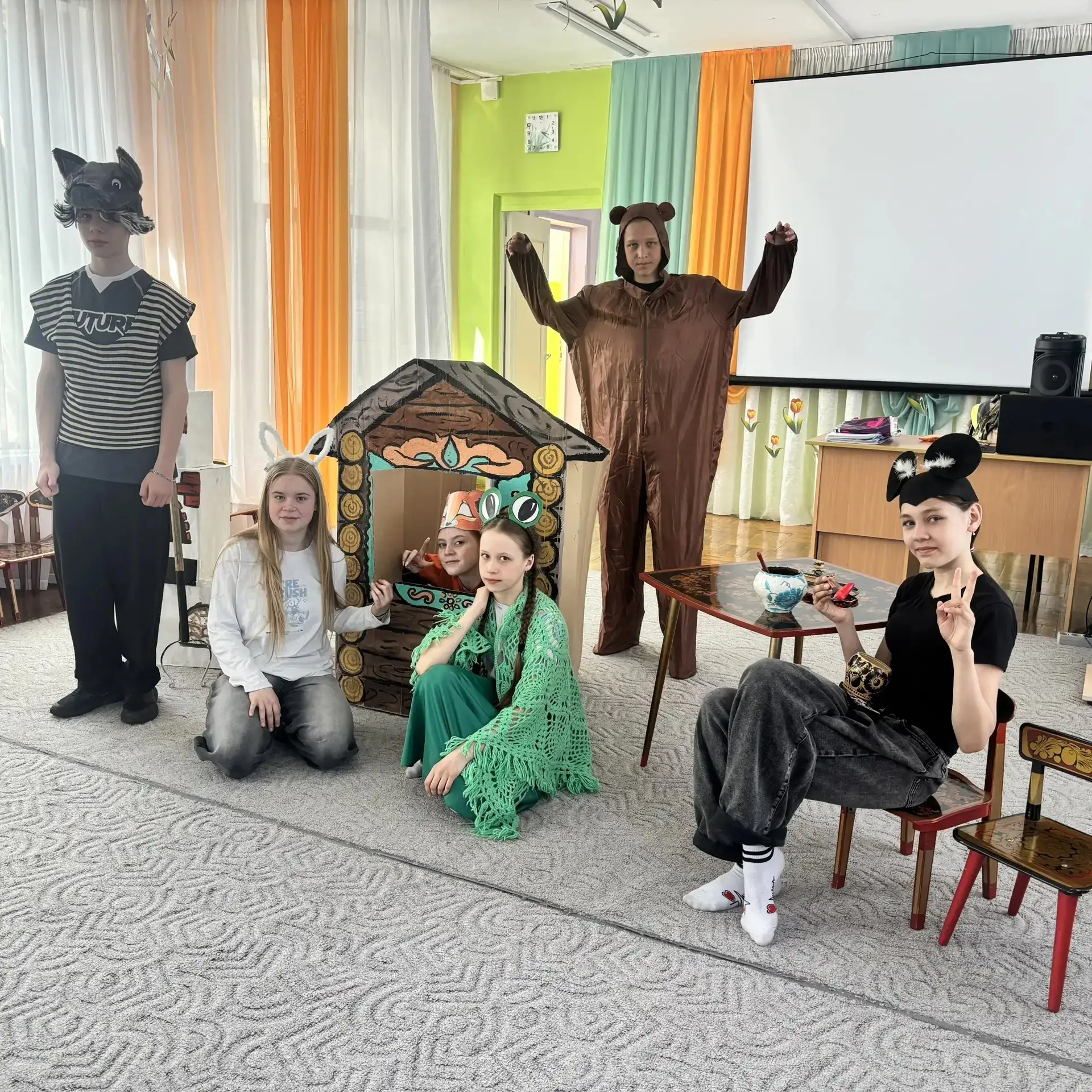 #ГодЕдинстваНародовРоссии🇷🇺 🎭  Театральная студия «СуперДвиж»  с новой постановкой — музыкальной ска