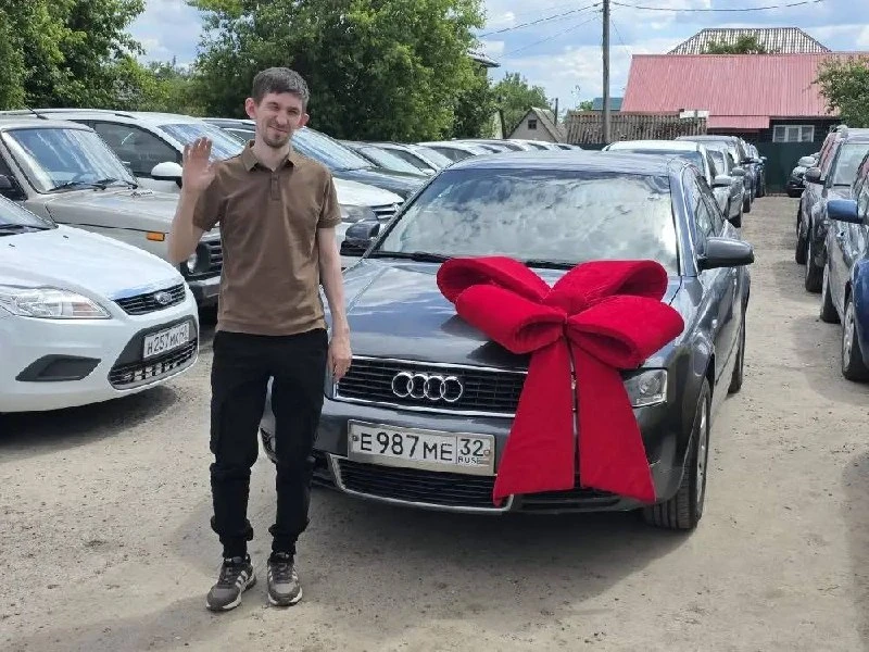 День добрый!

Вот и начинается наш первый раунд выбора клиента месяца 🎉

С Вашей помощью определим 