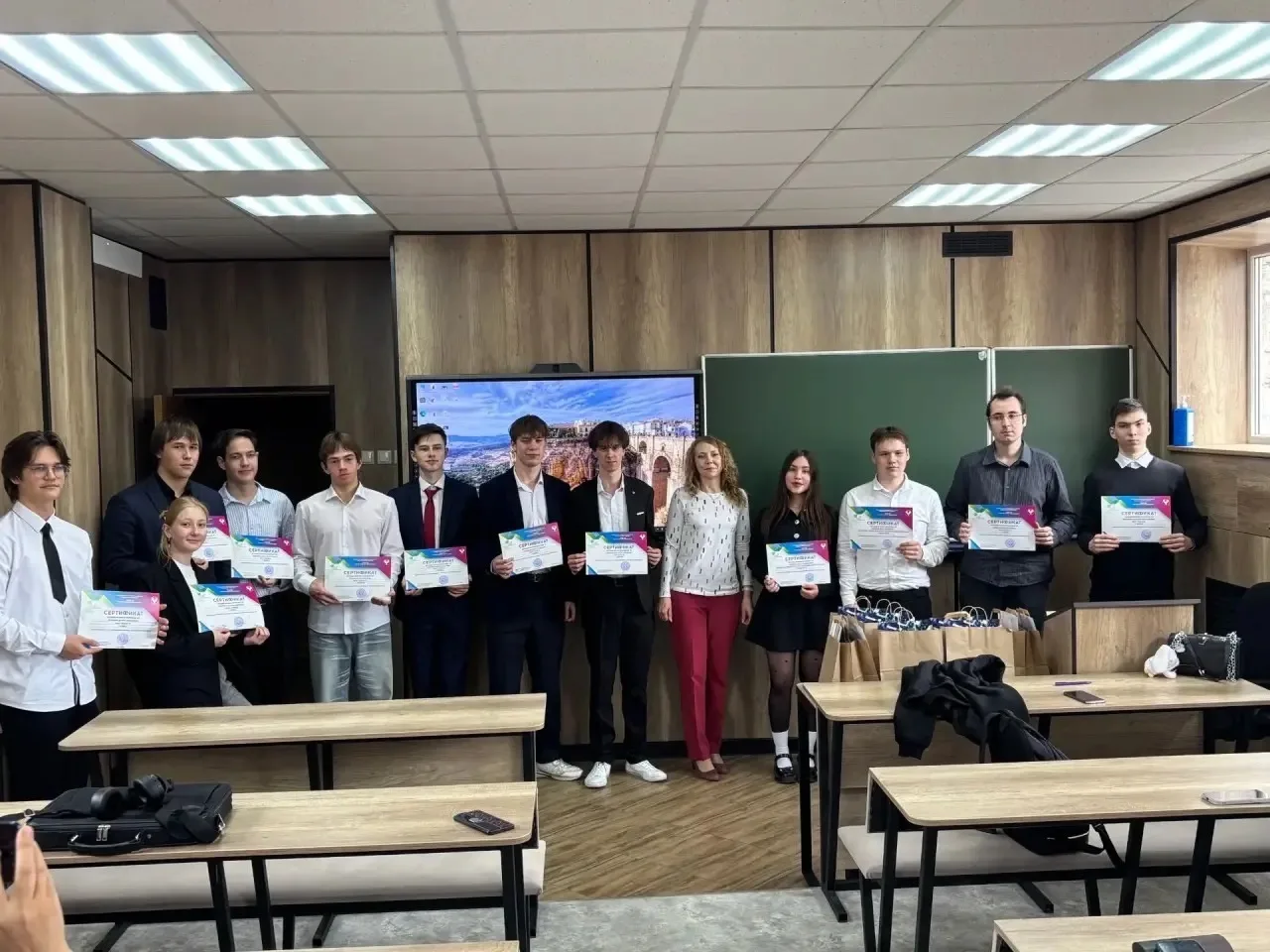 📚Финал республиканской защиты проектов «ИТ‑вектор 2.0».