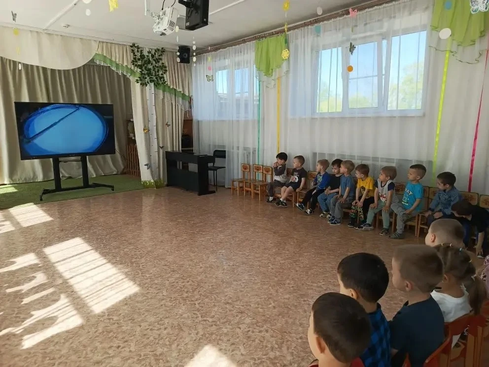 Ура, Всемирный день мороженого! 🥳
Наши ребята сегодня не просто отмечали праздник — они отправились