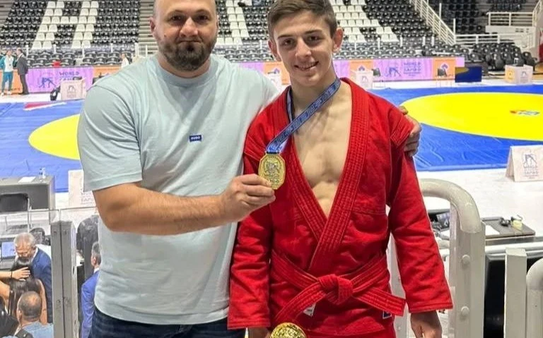 Самбист из Адыгеи выиграл золото первенства мира по самбо