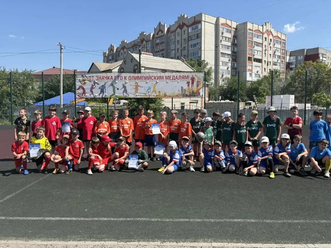 На базе лицея № 2 прошел Детско-юношеский турнир по мини-футболу на Кубок поселка Октябрьский г. Сар