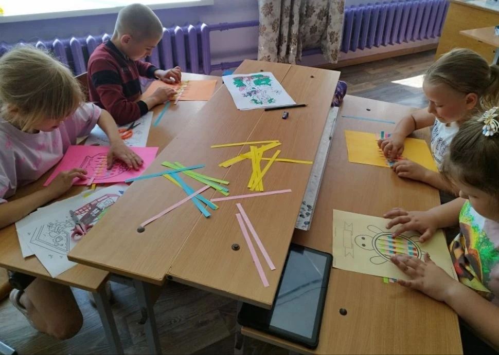 🌟Сегодня в пришкольном лагере "Солнышко" состоялся творческий конкурс. 
📌Ребятам было предложено с