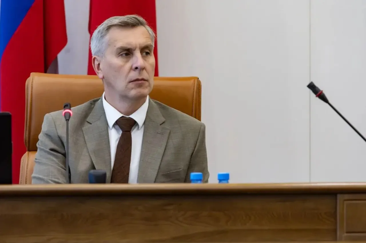 Состоялось заседание сессии краевого парламента

Главное:

🔹 С ежегодным отчетом выступил председат