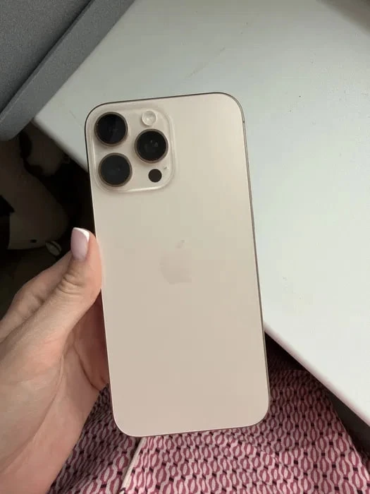 Продам свой Iphone 16 Pro Max на 512 гб