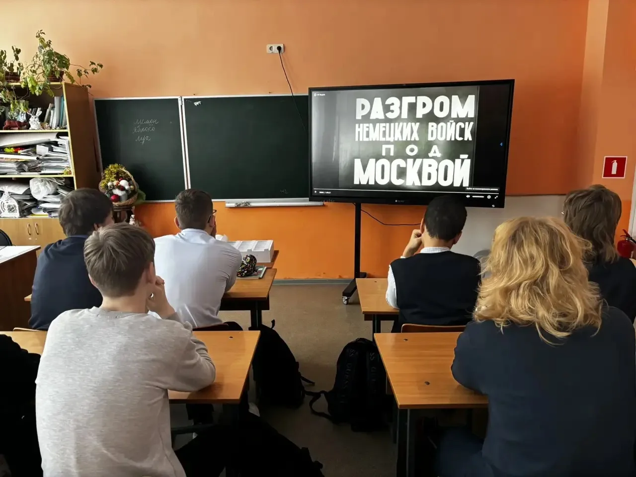 🇷🇺 В рамках проекта партии «Единая Россия» - «Успех в единстве поколений» в нашем лицее прошли класс