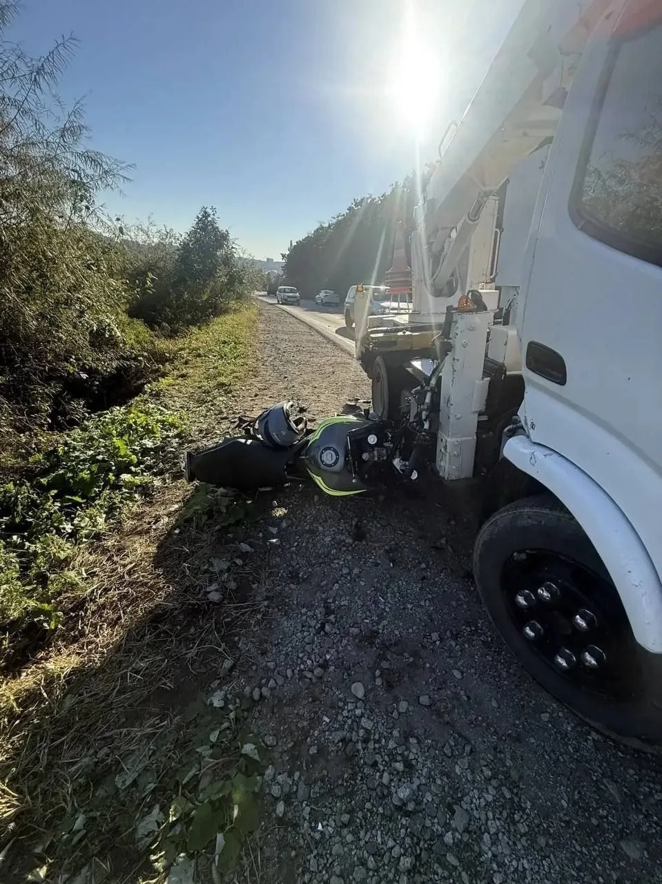 Мотоциклист погиб в ДТП с большегрузом во Владивостоке. 😔🏍️