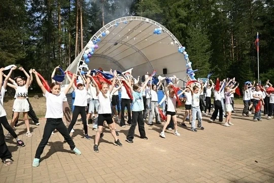 🚂 ДОЛ «Голубая стрела» — 65 лет!

💫Детский оздоровительный лагерь Петербургского метрополитена отм