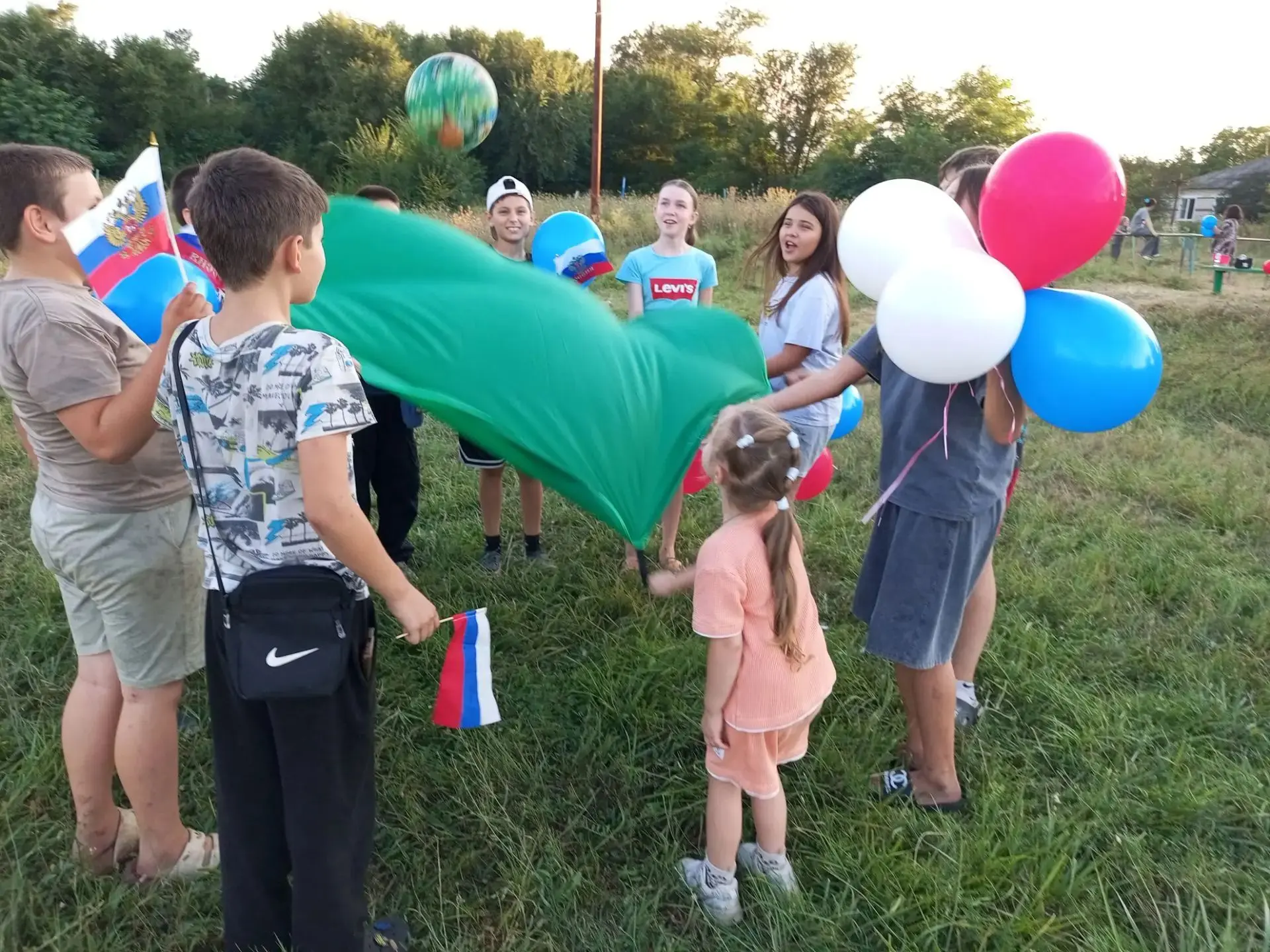 В сердце нашего живописного края, на земле МКОУ СОШ 4 села Красное Грачевского муниципа...