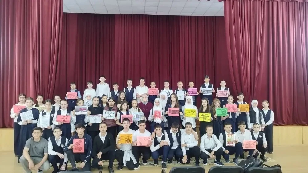 ✨ В нашей школе прошла важная и полезная встреча для учеников 5-9 классов! Школьный психолог Хежева 