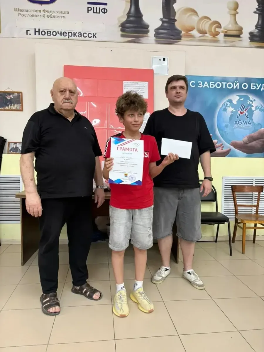 ♟ Батайские шахматисты завоевали призовые места в Новочеркасске

14 июня в Новочеркасске прошёл от