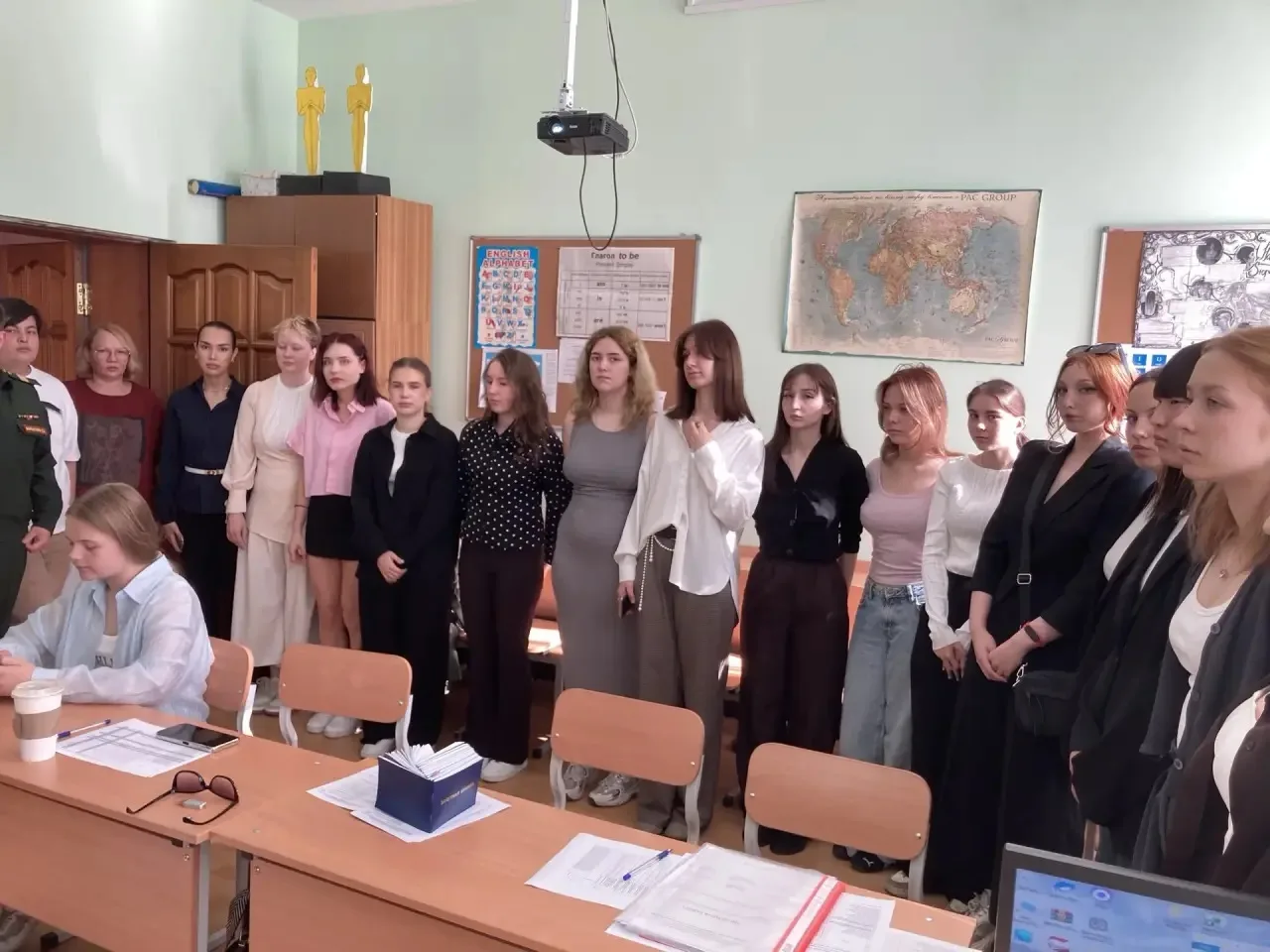 Отличные новости! Студенты группы 303‑ТИК/ПИ успешно прошли государственную итоговую аттестацию! 🔥
